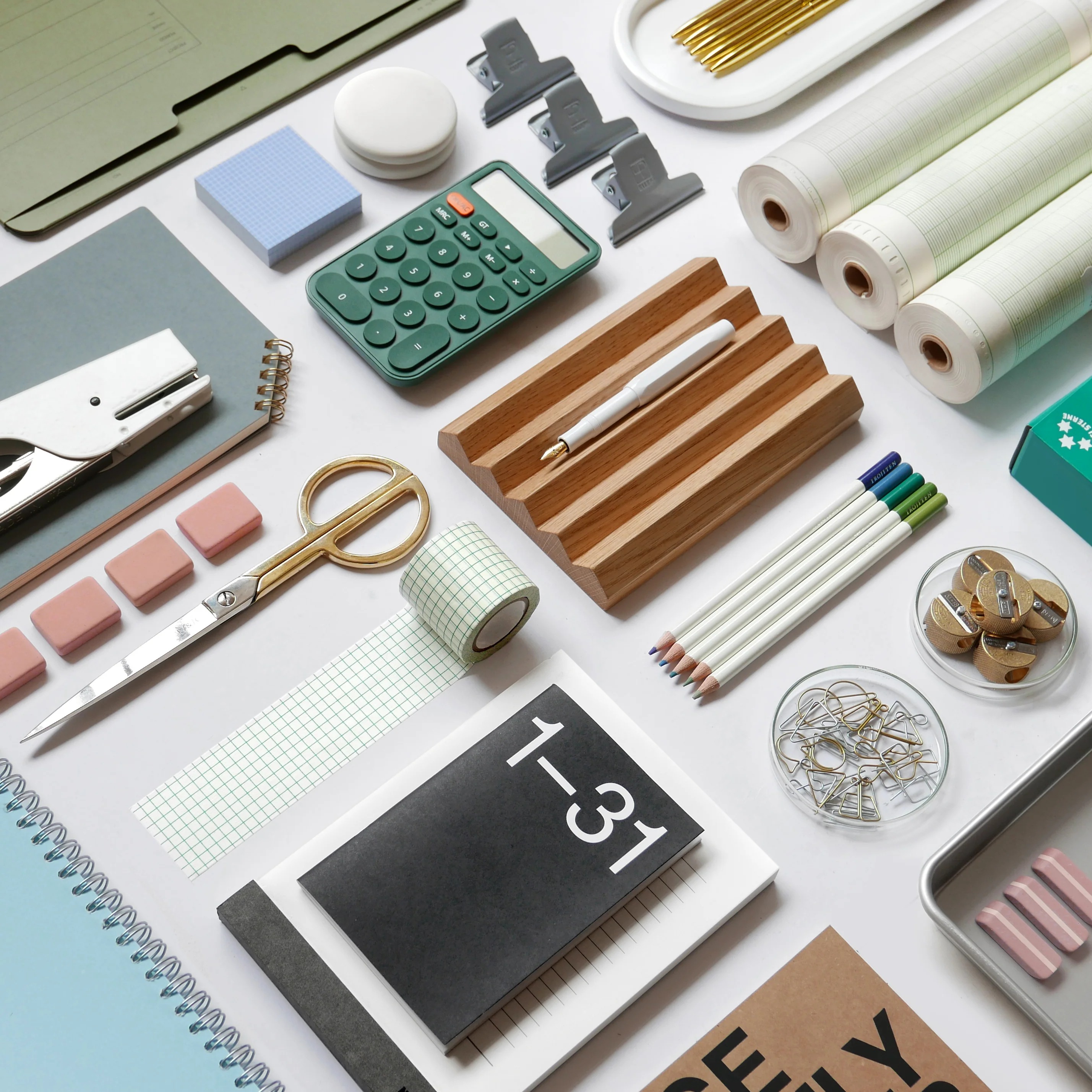 Curated Essentials for Modern Work